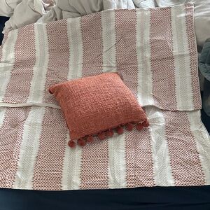 2 king size pillow shams with Matching Pillow